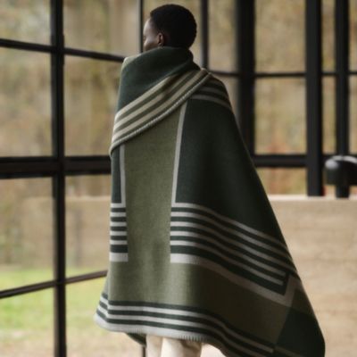 Home textiles: blankets, pillows and cashmere | Hermès Canada